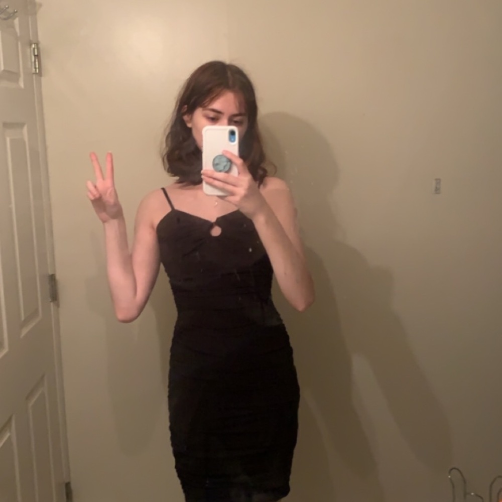 BLACK RUFFLE BODYCON DRESS SIZE Z